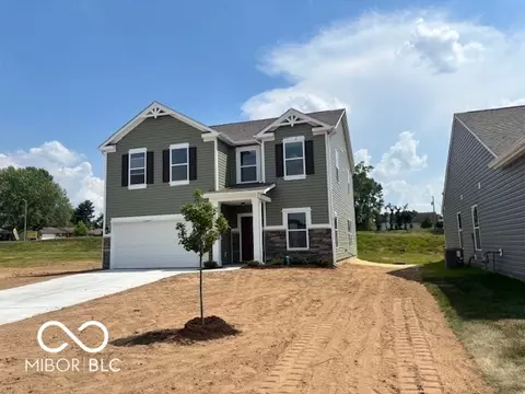 3897 Berkdale Ct, Columbus, IN 47203