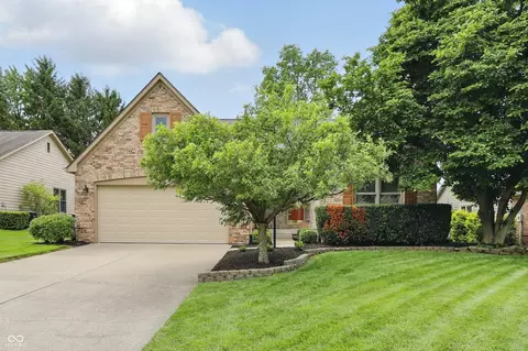 7329 Pymbroke Dr, Fishers, IN 46038