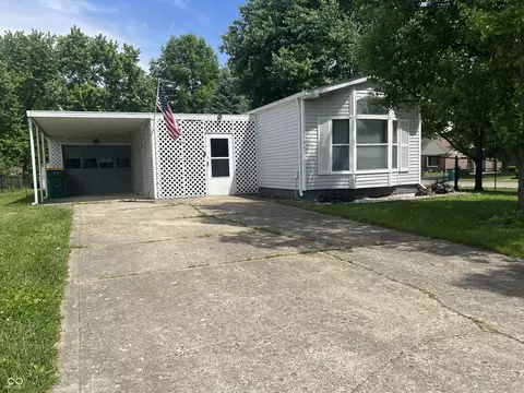 3161 Compass Dr, Franklin, IN 46131