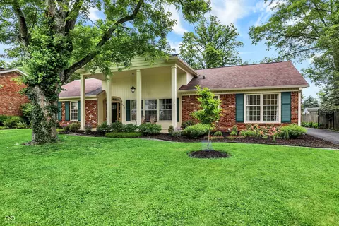6605 Grosvenor Pl, Indianapolis, IN 46220