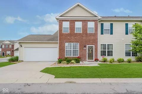 9689 Wild Iris Dr, Noblesville, IN 46060