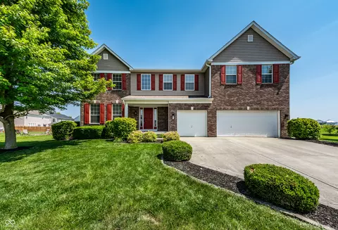2209 S Logan Dr, New Palestine, IN 46163