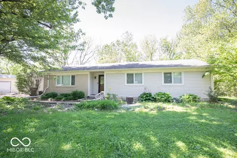 4023 Cedar Hills South Dr, Greenwood, IN 46143