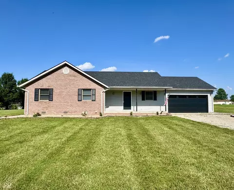 1900 Deece Dr, North Vernon, IN 47265