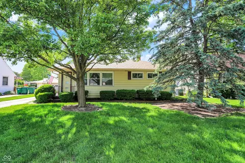 2110 Fisher Ave, Speedway, IN 46224