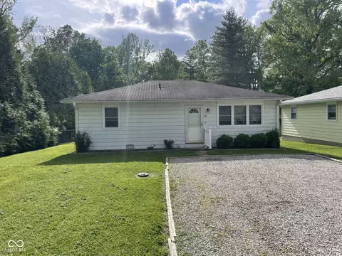 379 S Monroe St, North Vernon, IN 47265