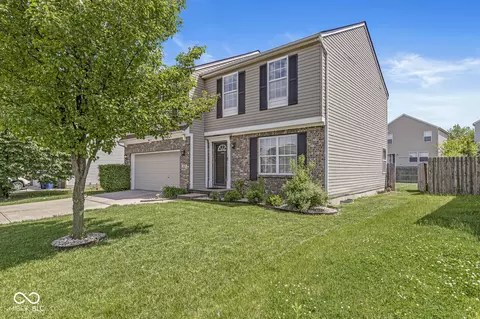 5671 Glass Chimney Ln, Indianapolis, IN 46235