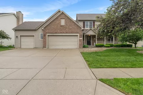 7978 Park Meadows Dr, Brownsburg, IN 46112