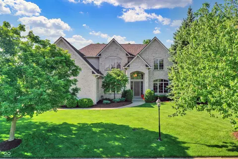 16316 Brookhollow Dr, Westfield, IN 46074