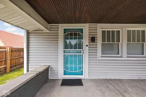 3916 E 10th St, Indianapolis, IN 46201 photo 6