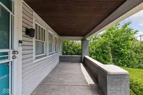 3916 E 10th St, Indianapolis, IN 46201 photo 4