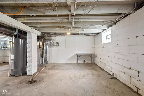 3916 E 10th St, Indianapolis, IN 46201 photo 21