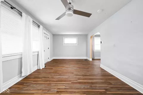3916 E 10th St, Indianapolis, IN 46201 photo 8