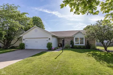 15388 Follow Dr, Noblesville, IN 46060