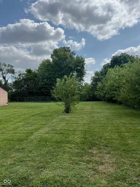 937 Edgemont Ave, Indianapolis, IN 46208