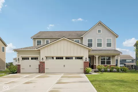 15418 Tattersalls Ln, Fishers, IN 46040
