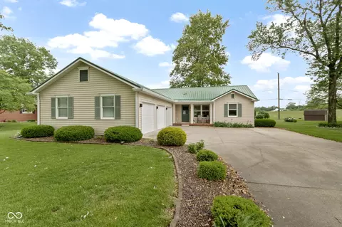 3047 W Rock River Ridge Rd, Crawfordsville, IN 47933