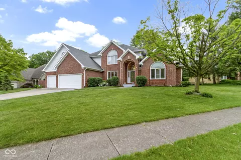 8723 Bergeson Dr, Indianapolis, IN 46278