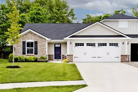 200 Mission Terrace Dr, Whiteland, IN 46184