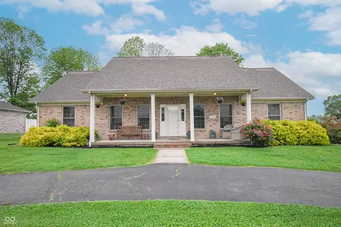 60 Bittersweet Ct, Seymour, IN 47274