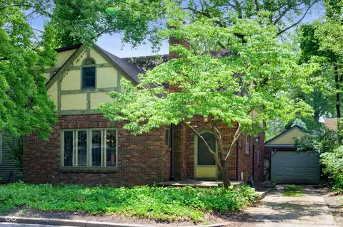 521 Kessler Blvd E Dr, Indianapolis, IN 46220