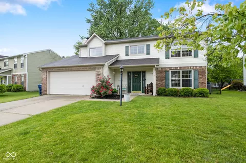 12524 Trophy Dr, Fishers, IN 46038