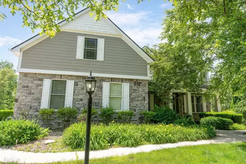 11061 Mast Ct, Fishers, IN 46040