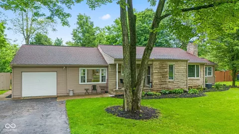 426 Tipton Ln, Columbus, IN 47201