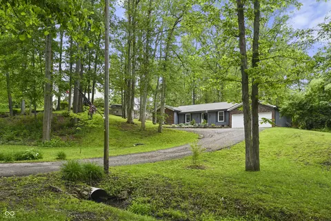 1673 W Shady Ln, Greensburg, IN 47240