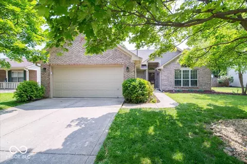 13911 Naples Dr, Fishers, IN 46038