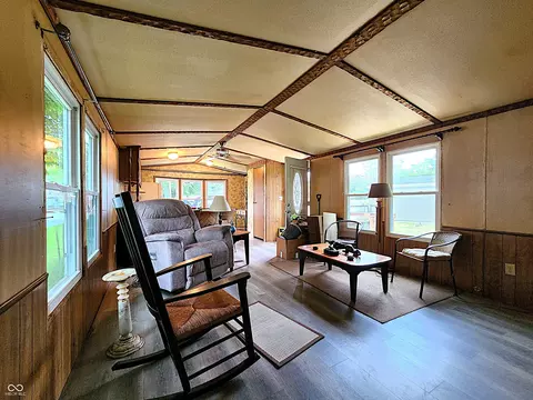 290 Bubble Loo Rd, Cloverdale, IN 46120 photo 5