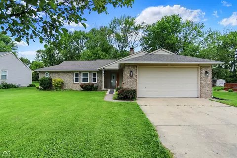 9002 Walton St, Indianapolis, IN 46231