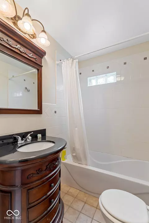 1232 E Thornton Dr, Bloomington, IN 47401 photo 16