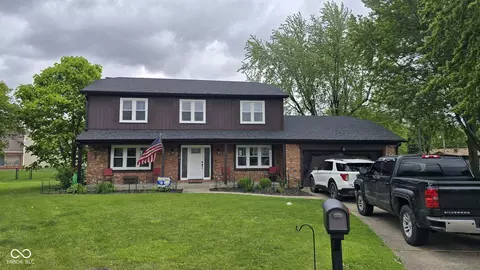 131 Creek View Ct, Greenfield, IN 46140