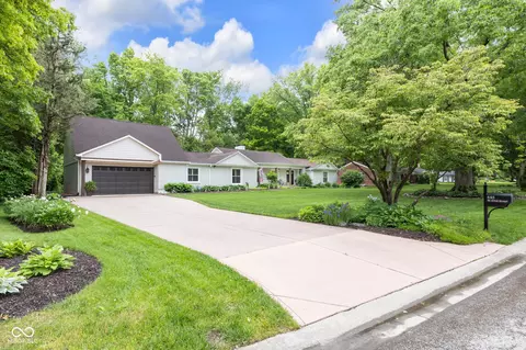 445 W 63rd St, Indianapolis, IN 46260