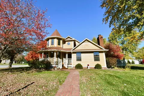 1010 Lakewood N Dr, Brownsburg, IN 46112