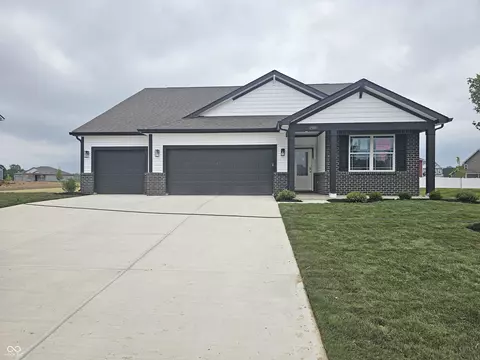 2339 Pine Valley Dr, Plainfield, IN 46168
