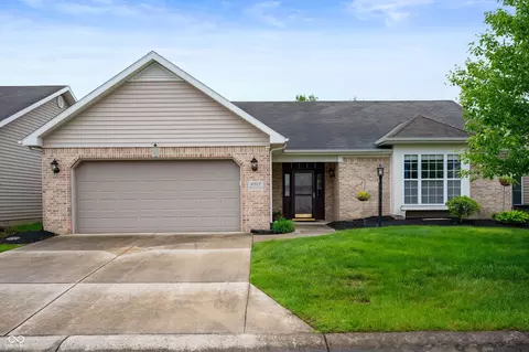 2717 W Long Meadow Ln, Muncie, IN 47304
