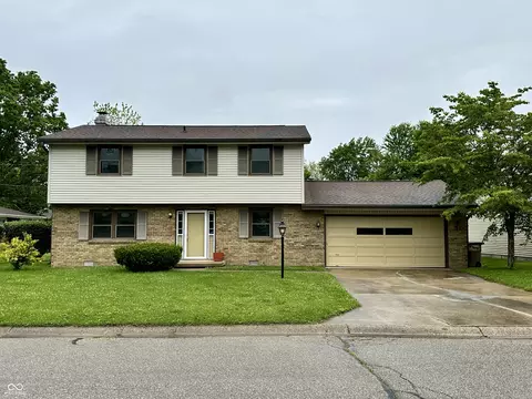 5130 Navajo Ct, Columbus, IN 47203