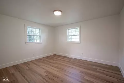 Bedroom - 678 N Pendleton Ave, Pendleton, IN 46064 photo 6 of 9
