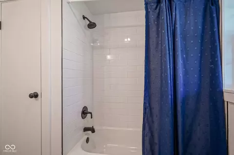 Bath - 678 N Pendleton Ave, Pendleton, IN 46064 photo 5 of 5