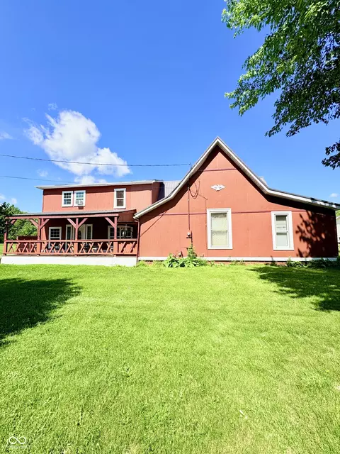 404 S Indiana St, Roachdale, IN 46172