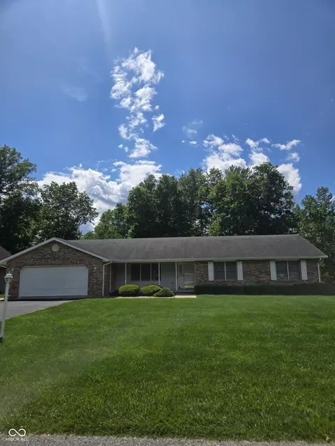 53 Dallas Dr, North Vernon, IN 47265