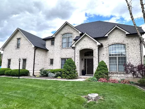 7823 Ashtree Dr, Indianapolis, IN 46259