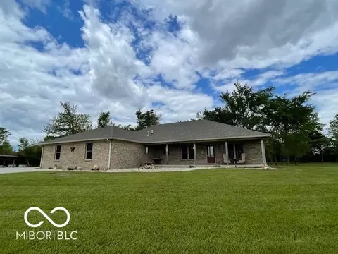 11898 N 200 W, Fountaintown, IN 46130
