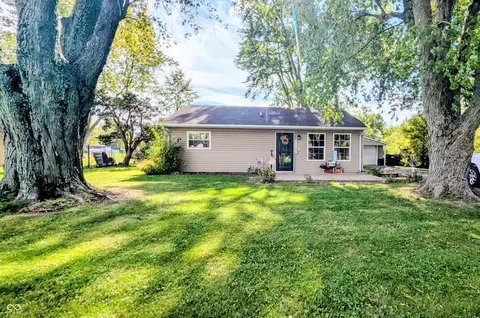 409 Parkway St, Whiteland, IN 46184
