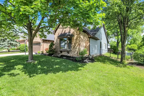 10560 Lighthouse Way, Indianapolis, IN 46256