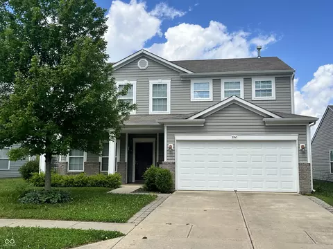 842 Westpointe Dr, Shelbyville, IN 46176