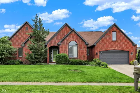 14492 Allison Dr, Carmel, IN 46033