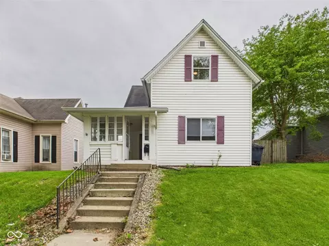 907 S A St, Elwood, IN 46036
